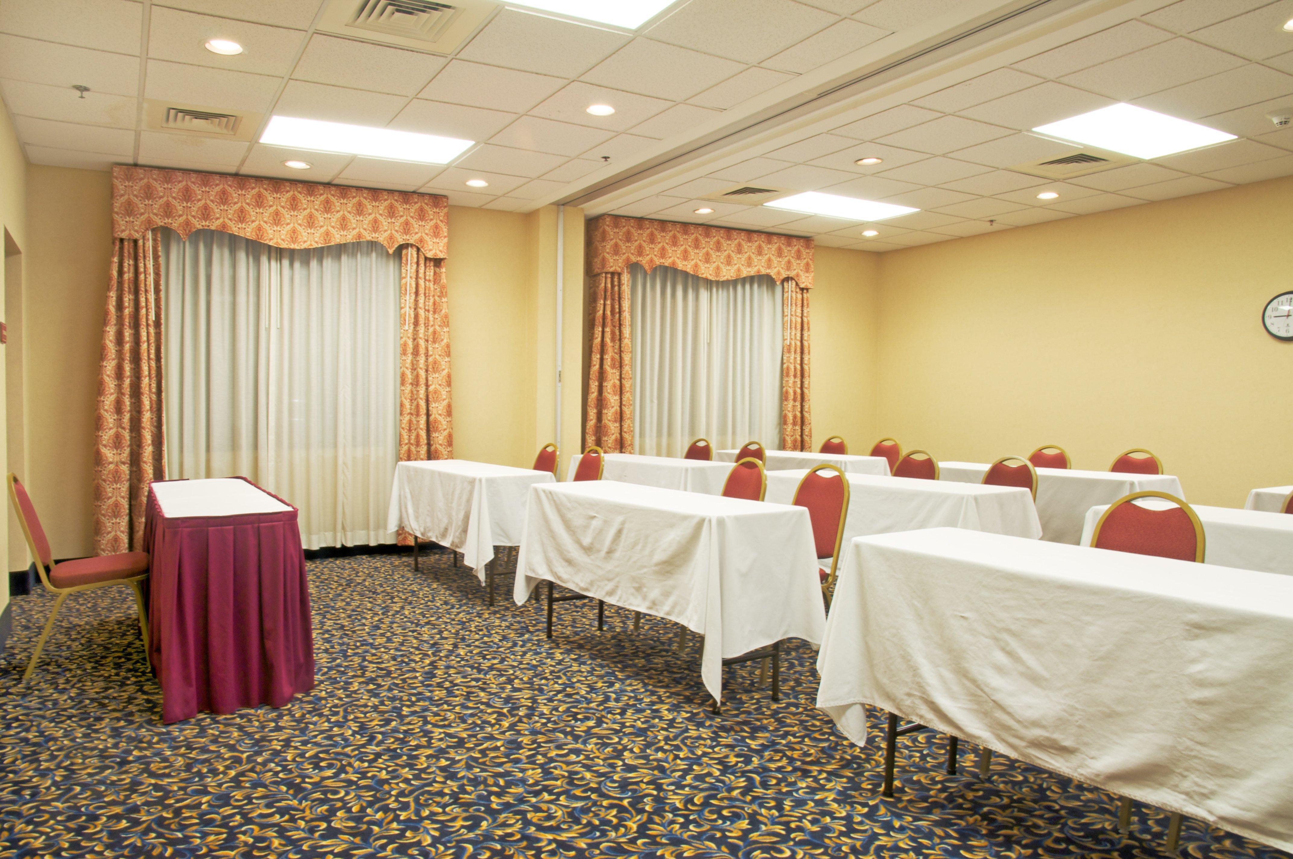 Holiday Inn Express & Suites Houston - Memorial Park Area By Ihg Exterior foto