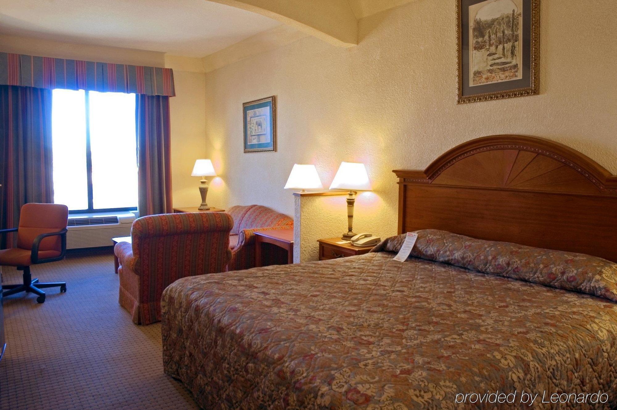 Holiday Inn Express & Suites Houston - Memorial Park Area By Ihg Exterior foto