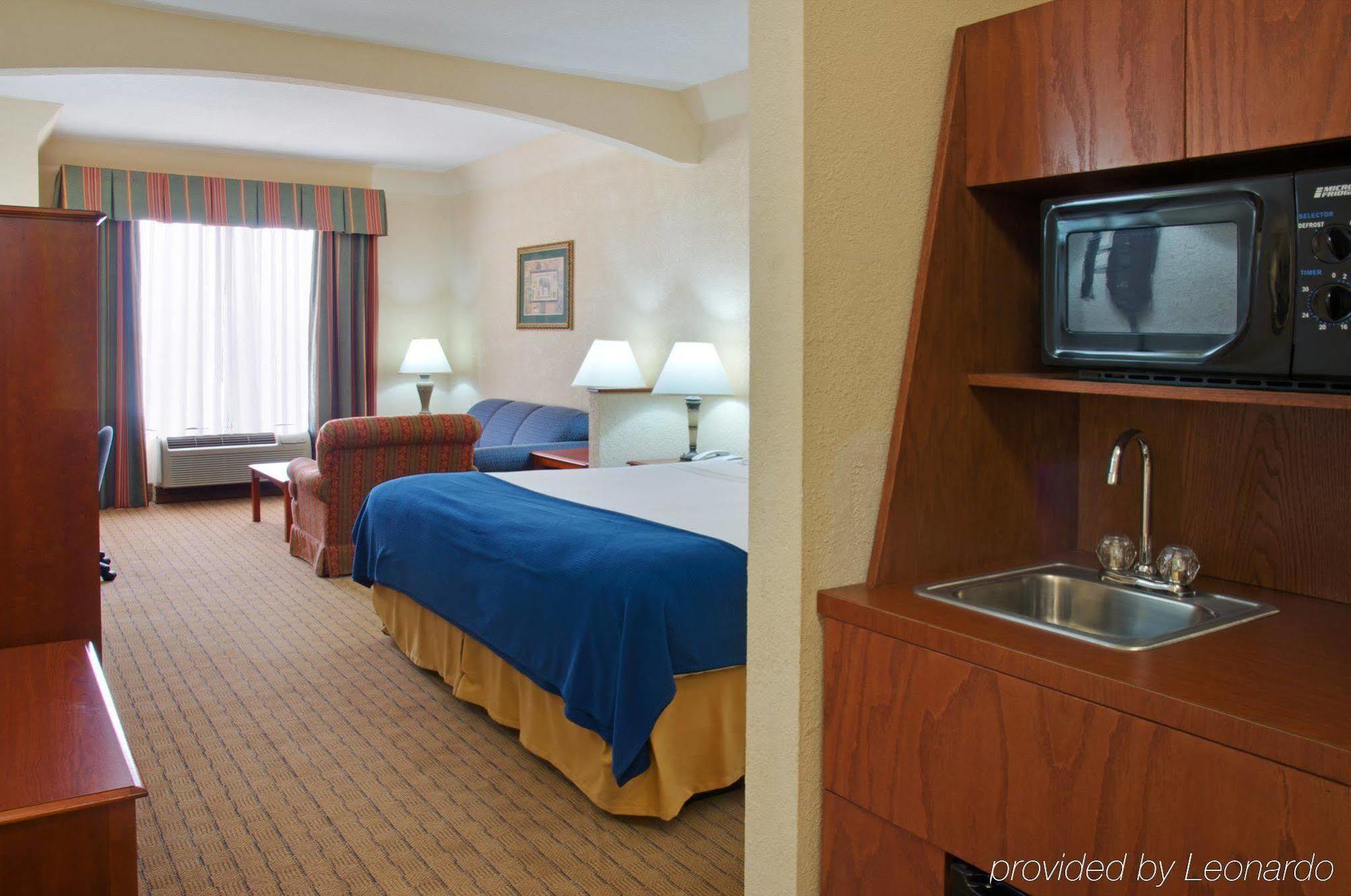 Holiday Inn Express & Suites Houston - Memorial Park Area By Ihg Habitación foto
