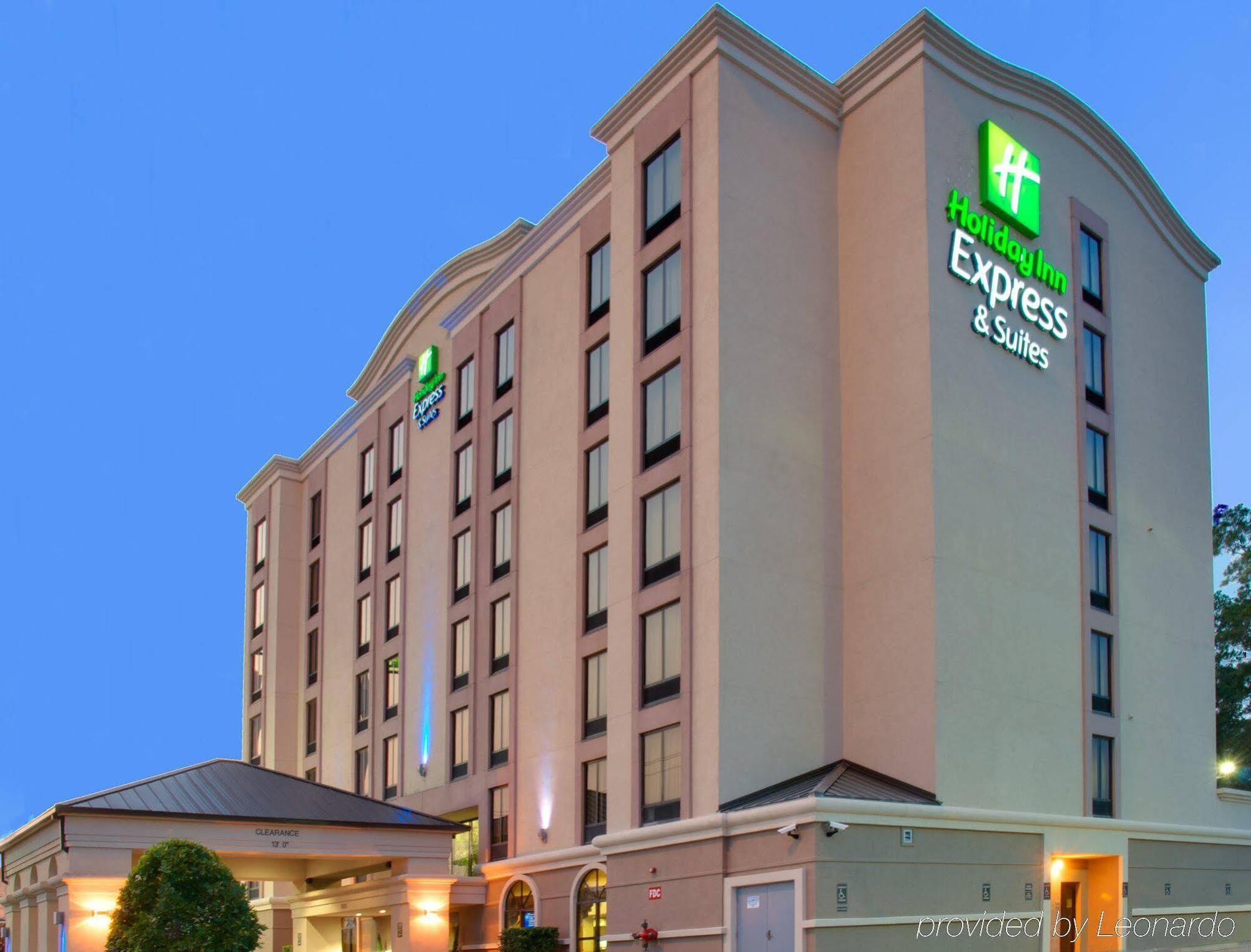 Holiday Inn Express & Suites Houston - Memorial Park Area By Ihg Exterior foto